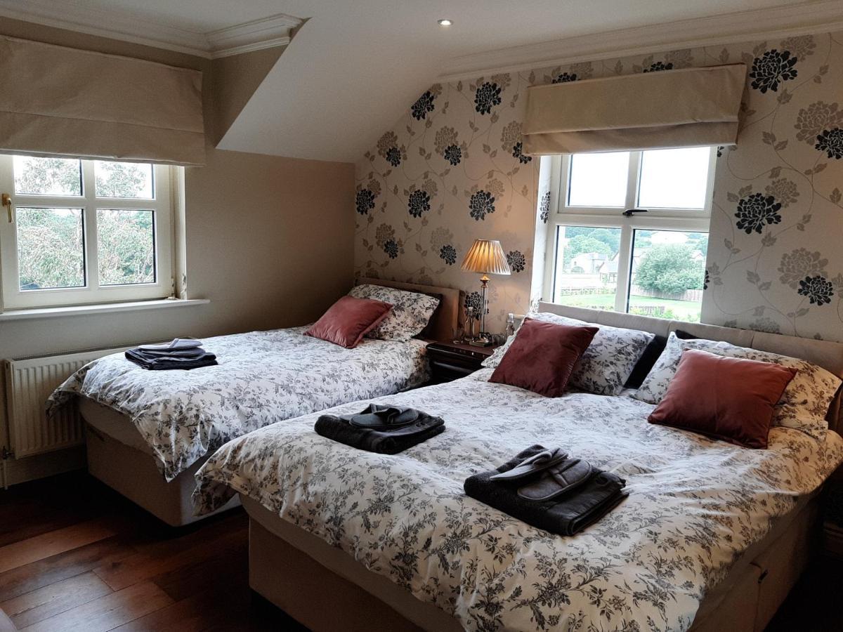 Safe Haven - Luxury Family Accommodation 칼링포드 외부 사진