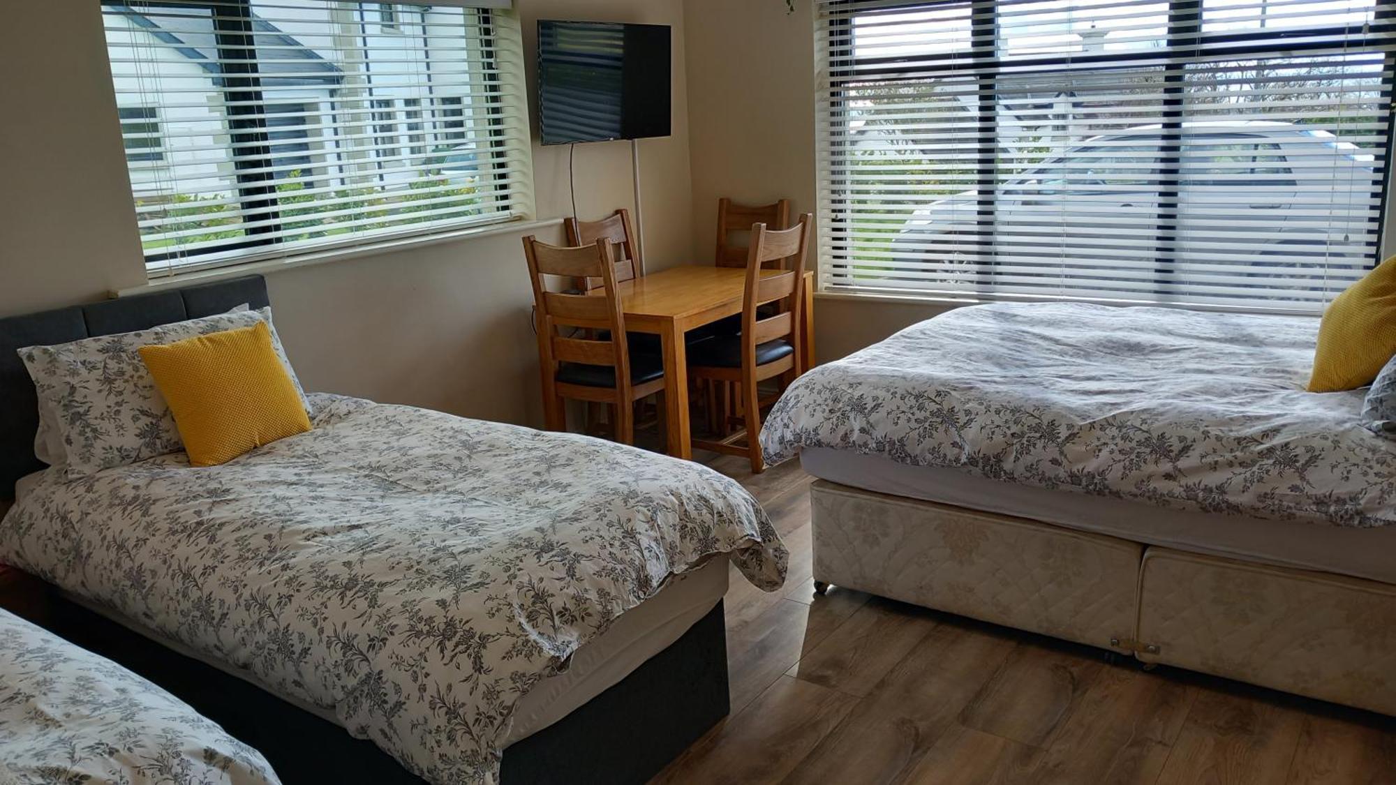 Safe Haven - Luxury Family Accommodation 칼링포드 외부 사진