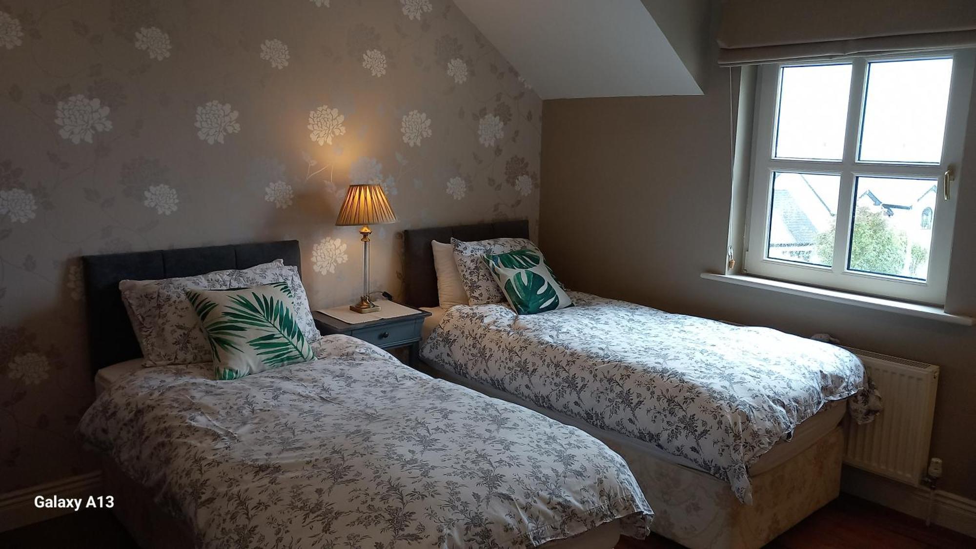 Safe Haven - Luxury Family Accommodation 칼링포드 외부 사진